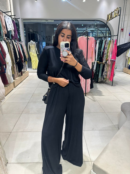 Shouldered Black Sleeved Top